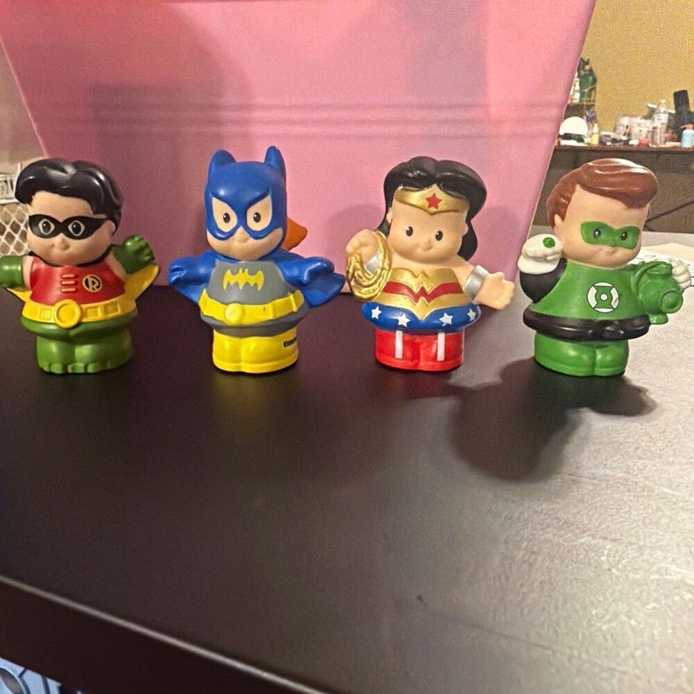 Fisher-Price Little People DC Heroes Batman Robin Wonder Woman Lantern